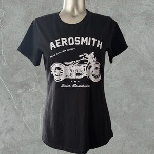 ✅Women's Fitted Black Aerosmith Tee